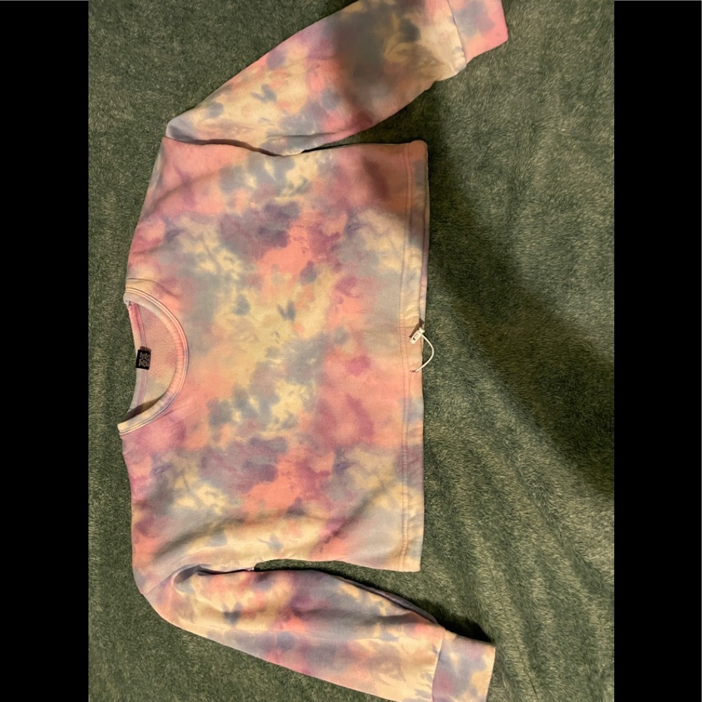 Women’s XL, tie dye, never worn, crop top